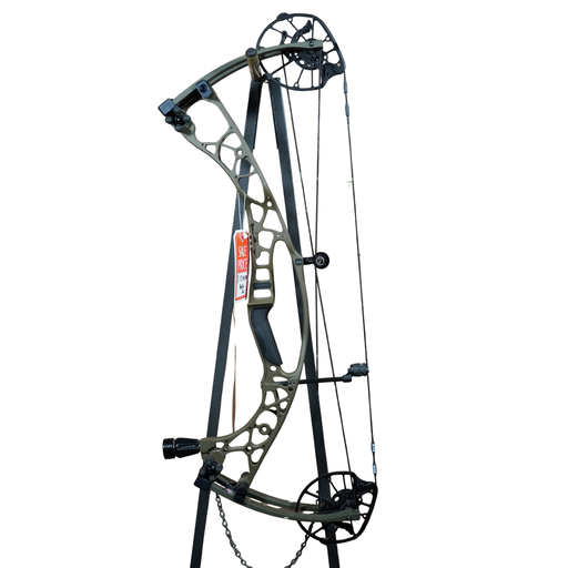 Hoyt Alpha X 30 compound bow demo model main shot
